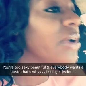 Meet your Posher, Chrissy